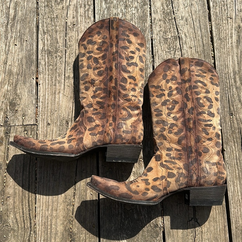 Leopard Print Cowboy Bootsll